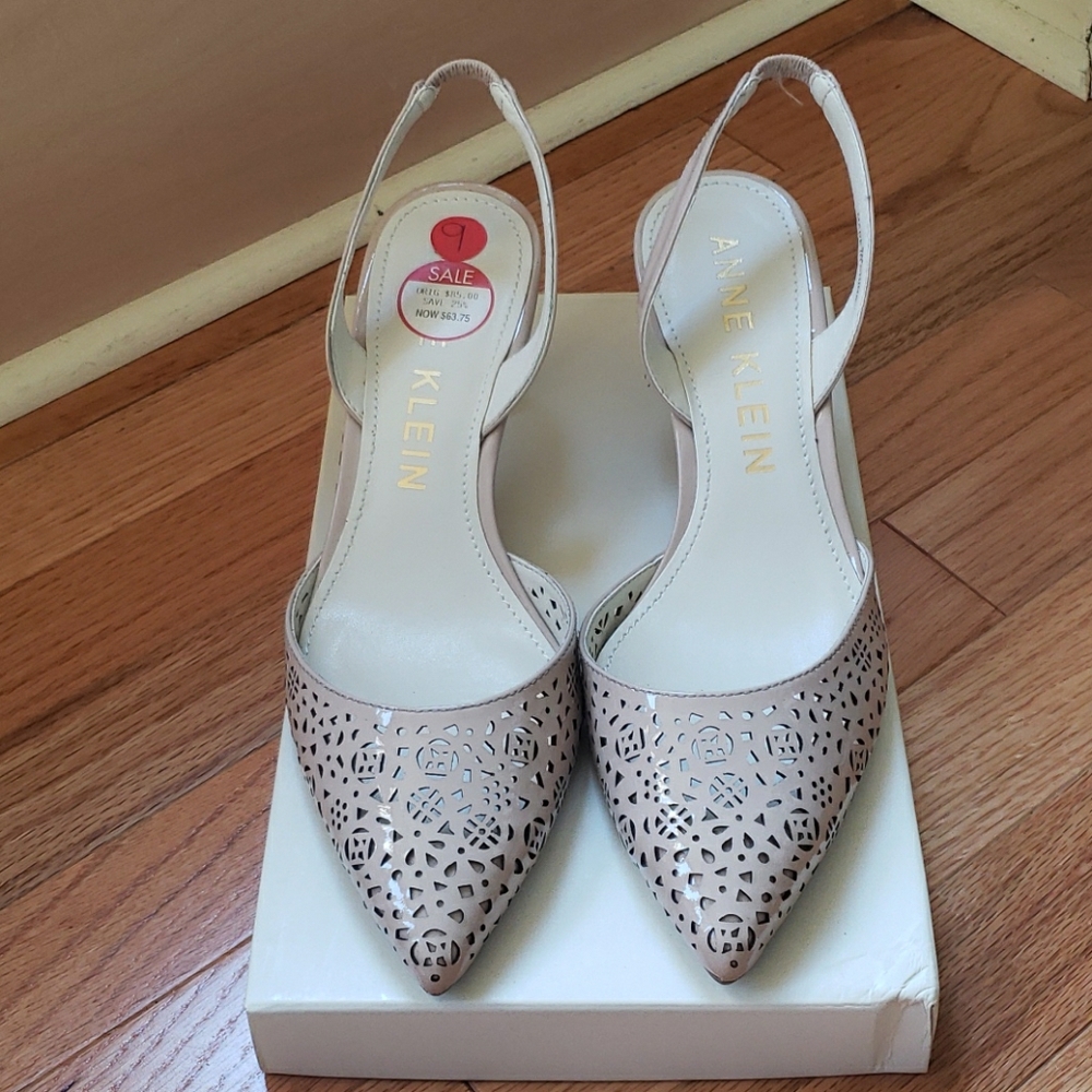 Nude dress heels
